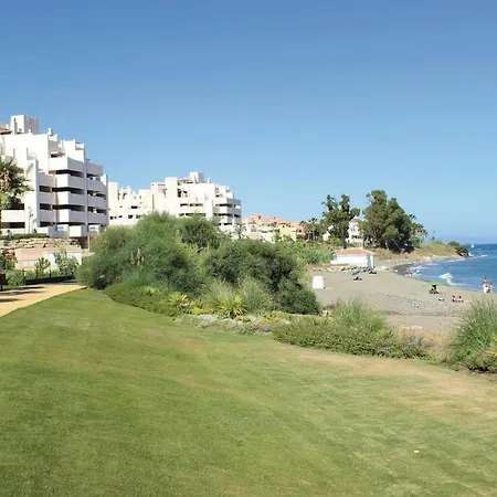 In With 2 Bedrooms, Outdoor Swimming Pool And Swimming Pool Daire *